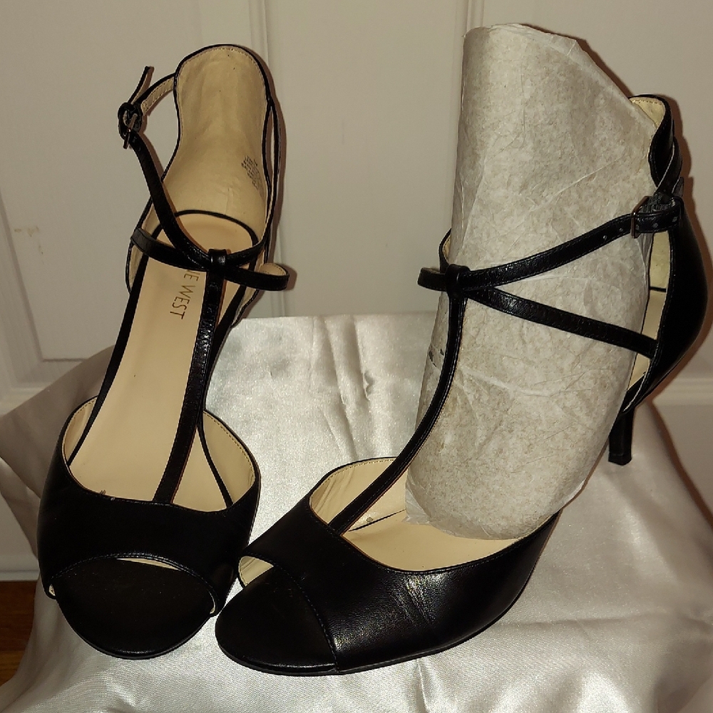 Nine West Black Leather Strappy Heels